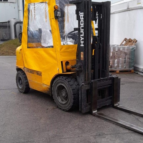 Plandeki do wózków widłowych 101